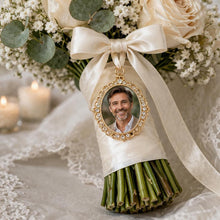 Load image into Gallery viewer, Personalized Bridal Bouquet Memorial Charm Wedding Keepsake Brooch Memorial Gift Memory locket
