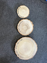 Load image into Gallery viewer, Personalized Wood Slice Cake Stand, Engraved Rustic Wedding Display stand, Personalised Engraved log Slice, Engagement Pedestal cake stand
