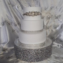 Load and play video in Gallery viewer, Silver Crystal Cake Stand | Rhinestone Wedding Cake Stand | Glam Wedding Decor | Sparkly Cake Display | Luxury Cake Stand

