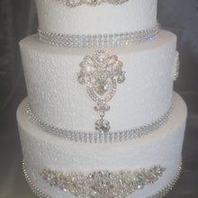 Load and play video in Gallery viewer, Rhinestone Cake Brooch: Crystal Cake Decoration
