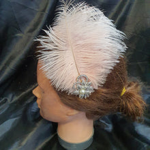 Load image into Gallery viewer, Featherheadpiece fsacinator head band , feather hair piece
