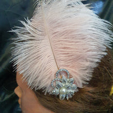 Load image into Gallery viewer, Featherheadpiece fsacinator head band , feather hair piece
