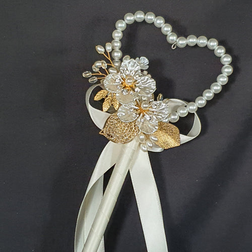 flower girl wand, ivory pearls and flowers, heart shape bridesmaid gift